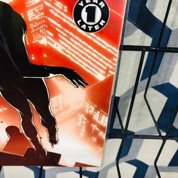 CATWOMAN #53 2nd Print (DC 2006) signed Adam Hughes Cover - Picture 5 of 6